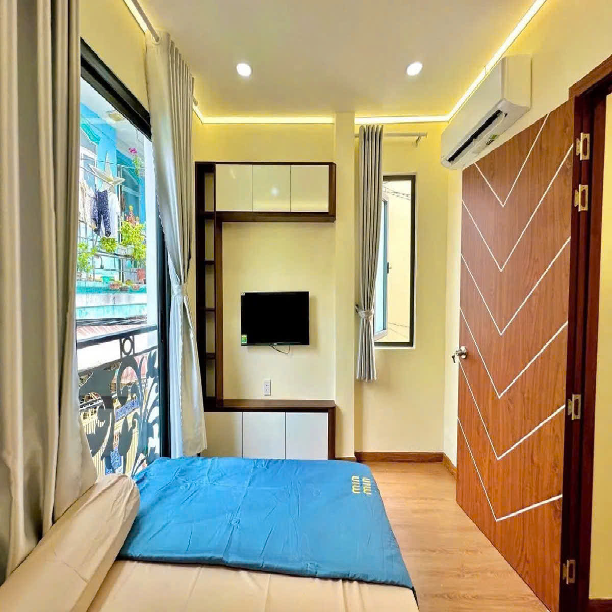Bán nhà Quận 3 , Trần Văn Đang , Sổ vuông 3.3 x 8.5 m , Giá 4.88 tỷ - Ảnh 1