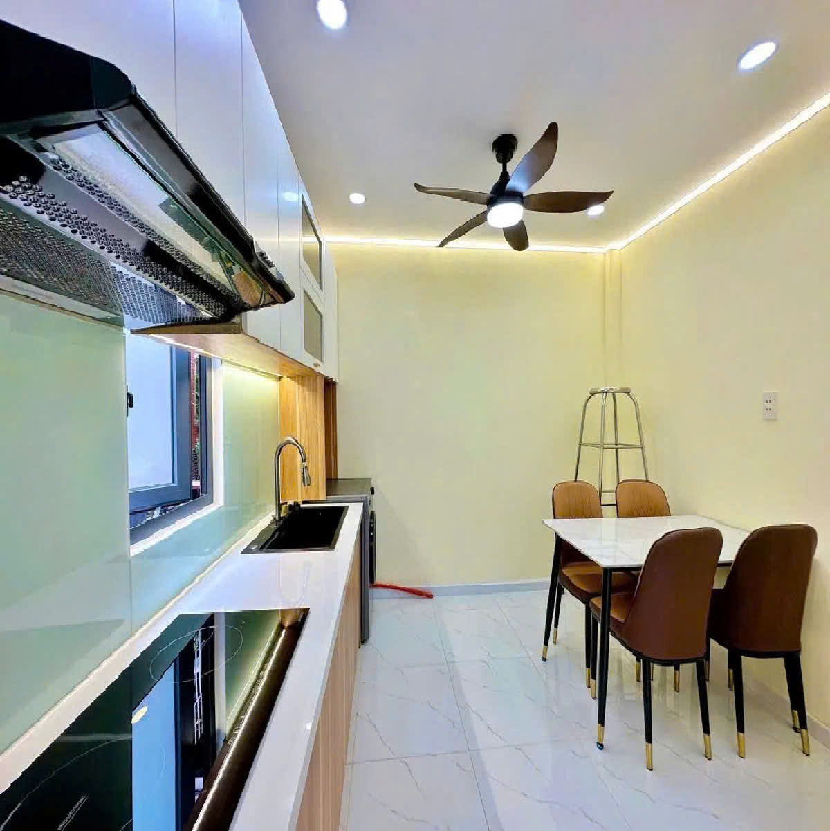 Bán nhà Quận 3 , Trần Văn Đang , Sổ vuông 3.3 x 8.5 m , Giá 4.88 tỷ - Ảnh 4