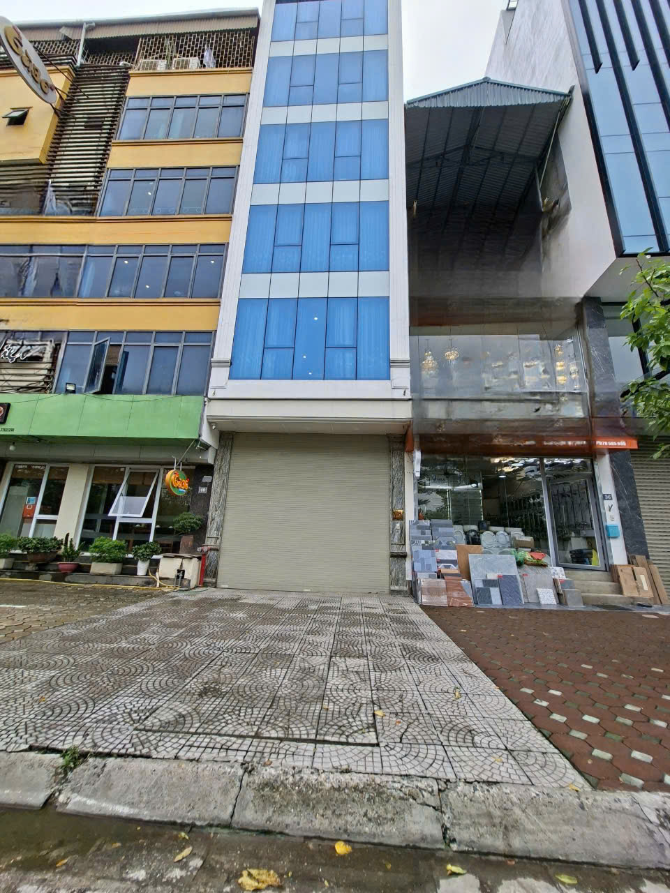 BÁN 100 M ĐẤT SẴN NHÀ 3 TẦNG (CŨ) XUÂN LA ,TÂY HỒ,VỈA HÈ ,KINH DOANH,OTO TRÁNH.GIÁ;45 TỶ - Ảnh chính