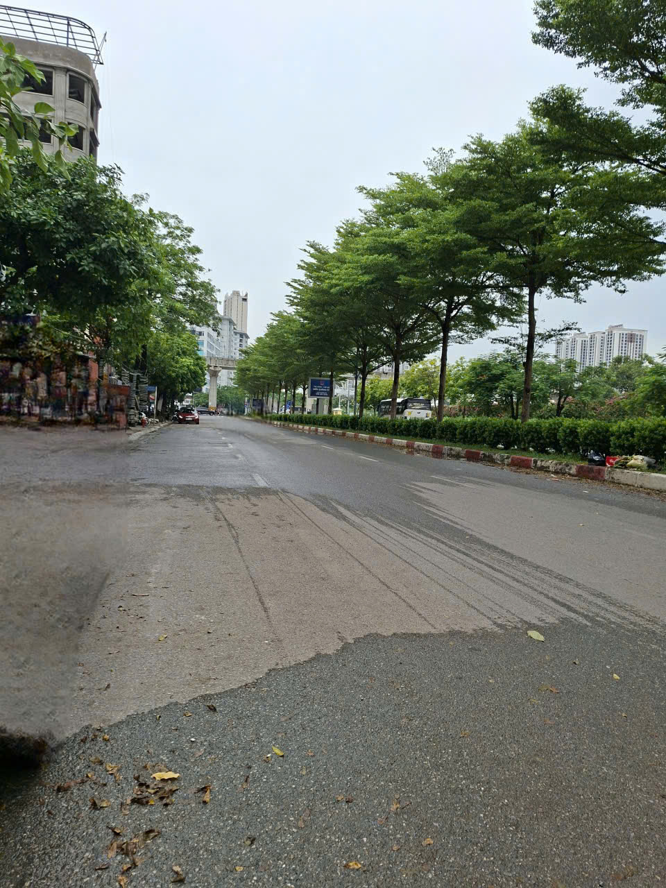 BÁN 100 M ĐẤT SẴN NHÀ 3 TẦNG (CŨ) XUÂN LA ,TÂY HỒ,VỈA HÈ ,KINH DOANH,OTO TRÁNH.GIÁ;45 TỶ - Ảnh 2