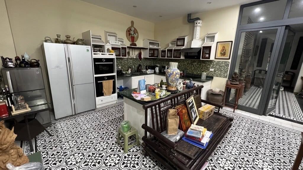 Biệt thự Tây Hồ, ô tô vào nhà, ở sướng, 120m chỉ 23 tỷ - Ảnh 1
