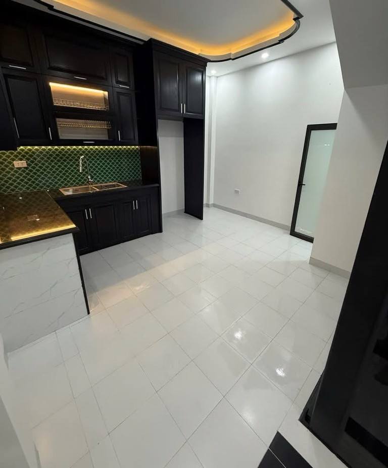 🚨 CHỈ 1 CĂN DUY NHẤT – LÔ GÓC – ĐỐI DIỆN ĐẠI HỌC THÀNH ĐÔ – 5 TẦNG CHỈ 4,4 TỶ‼️ - Ảnh 1