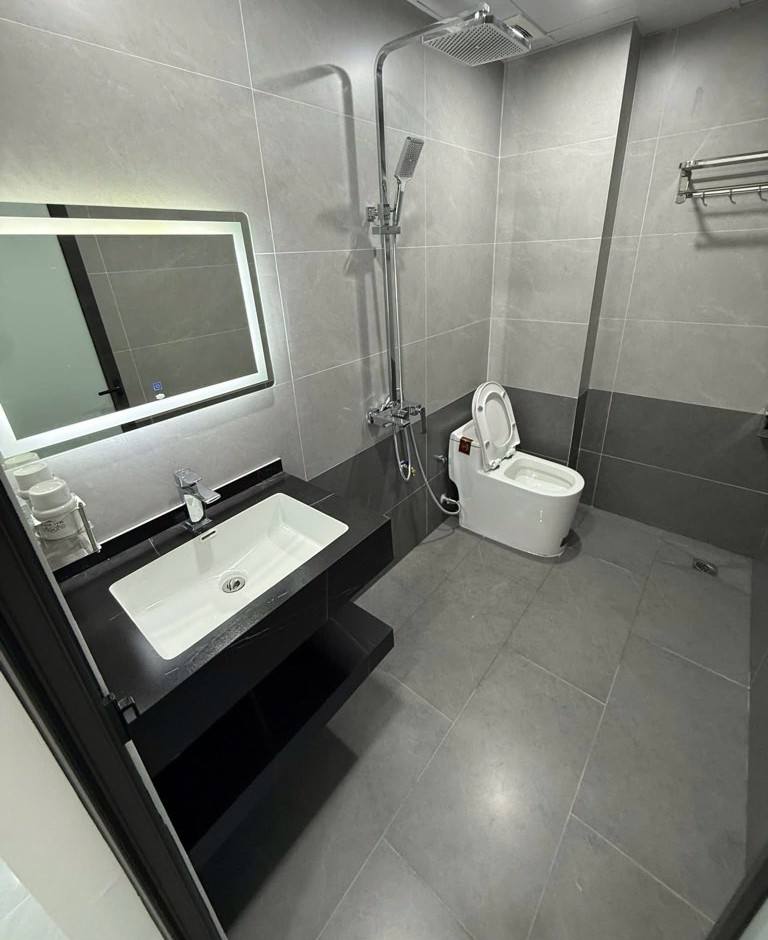 🚨 CHỈ 1 CĂN DUY NHẤT – LÔ GÓC – ĐỐI DIỆN ĐẠI HỌC THÀNH ĐÔ – 5 TẦNG CHỈ 4,4 TỶ‼️ - Ảnh 3