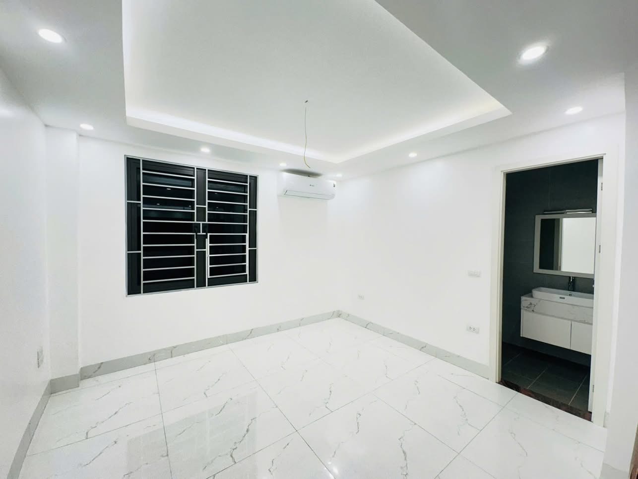 NHÀ ĐẸP, NGÕ 210,HOÀNG QUỐC VIỆT, CẦU GIẤY-KD-Ô TÔ: 60M x 6T, MT 5,1M, GIÁ 25,5 TỶ - Ảnh 3