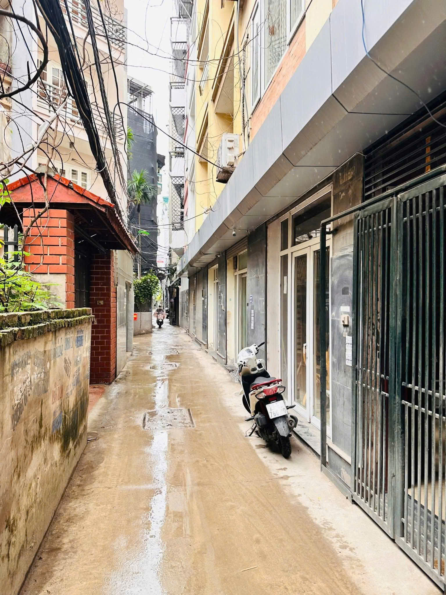 Bán nhà phố Lạc Long Quân 42m2 4tầng mặt tiền 4m nhỉnh 7tỷ Cầu Giấy - Ảnh chính
