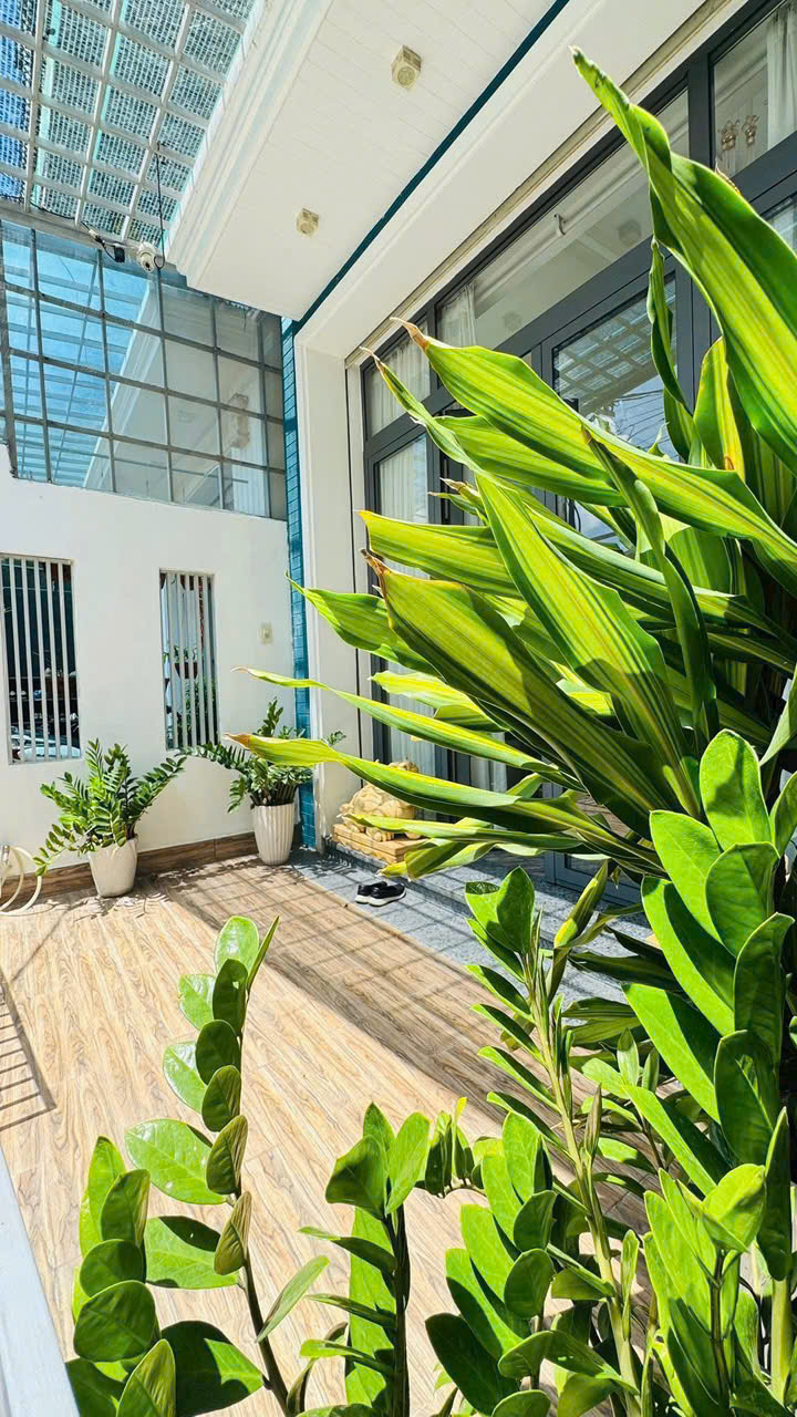 NHÀ KẾ QUẬN 1- DÒNG TIỀN 3.6 TỶ/5NĂM- CAO 6 TẦNG 8 PHÒNG ĐỦ NỘI THẤT- NGUYỄN KHOÁI QUẬN 4: 12 TỶ. - Ảnh 1
