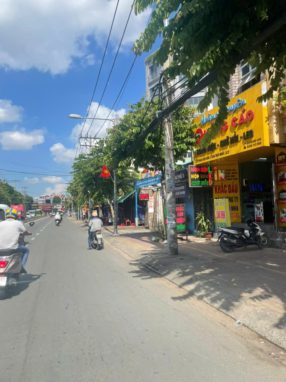 BÁN NHÀ GÓC 2 MẶT TIỀN PHAN VĂN HỚN – VỊ TRÍ VÀNG, TIỀM NĂNG KHAI THÁC CAO - Ảnh 1