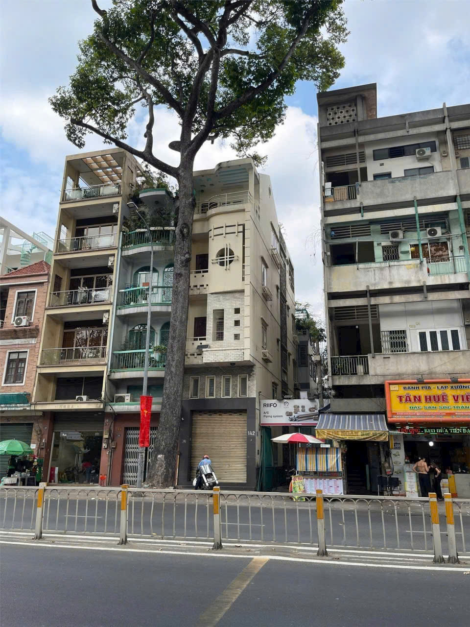Chính Chủ Bán Mặt Tiền Nguyễn Tri Phương, P.9, Q.5. DT: (3.7 X 13.8m), Chỉ 25 Tỷ, Tell: O911.16O.692 - Ảnh 1