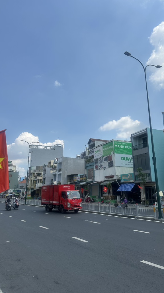 Bán nhà mặt tiền Trần Bá Giao 111m2 nở hậu 6.3m view góc tương lai tiện xây mới 8.99 tỷ. - Ảnh 2