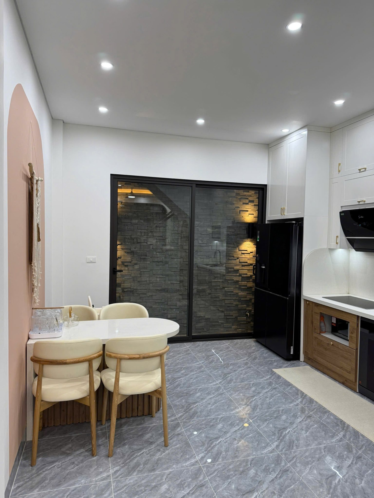 Thiện chí bán nhanh nhà đầu ngõ Bạch Đằng, giá 6.2 tỷ, 36m2x2T - Ảnh chính