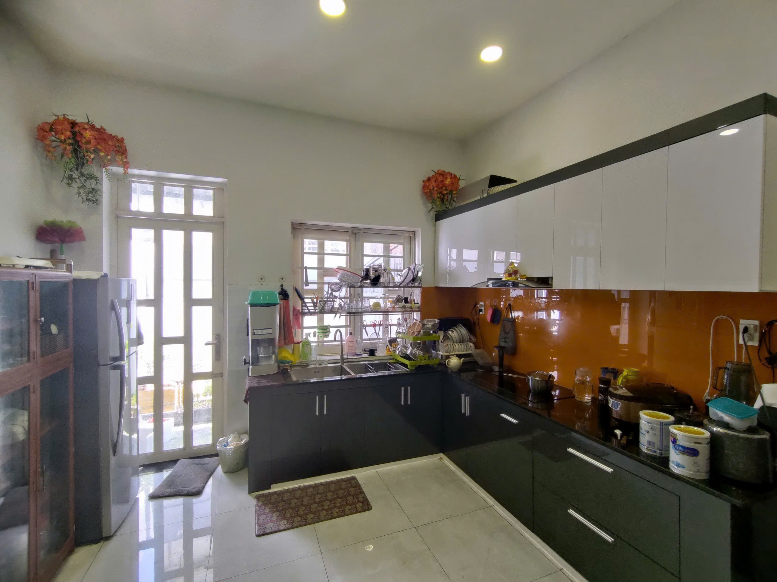 Nhà mặt tiền đường 14 phước bình 87m, 3 tầng giá tốt - Ảnh 2