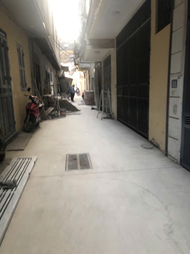 2 ngày 3 khách đàm phán Trung Tả, Khâm Thiên 22m/28mT2, 3 tầng, mặt tiền 4.3m, 4.31 tỷ Đống Đa. - Ảnh chính