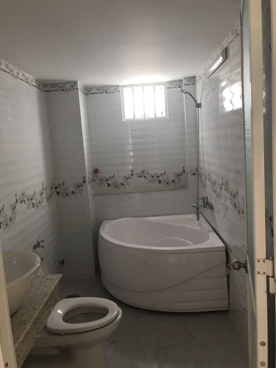 Bán nhà mặt phố 4 tầng, 90m2 đường KDC Nam Long, Phước Long B, Q.9. Sổ hồng, 5PN, giá 11.35  tỷ - Ảnh 3