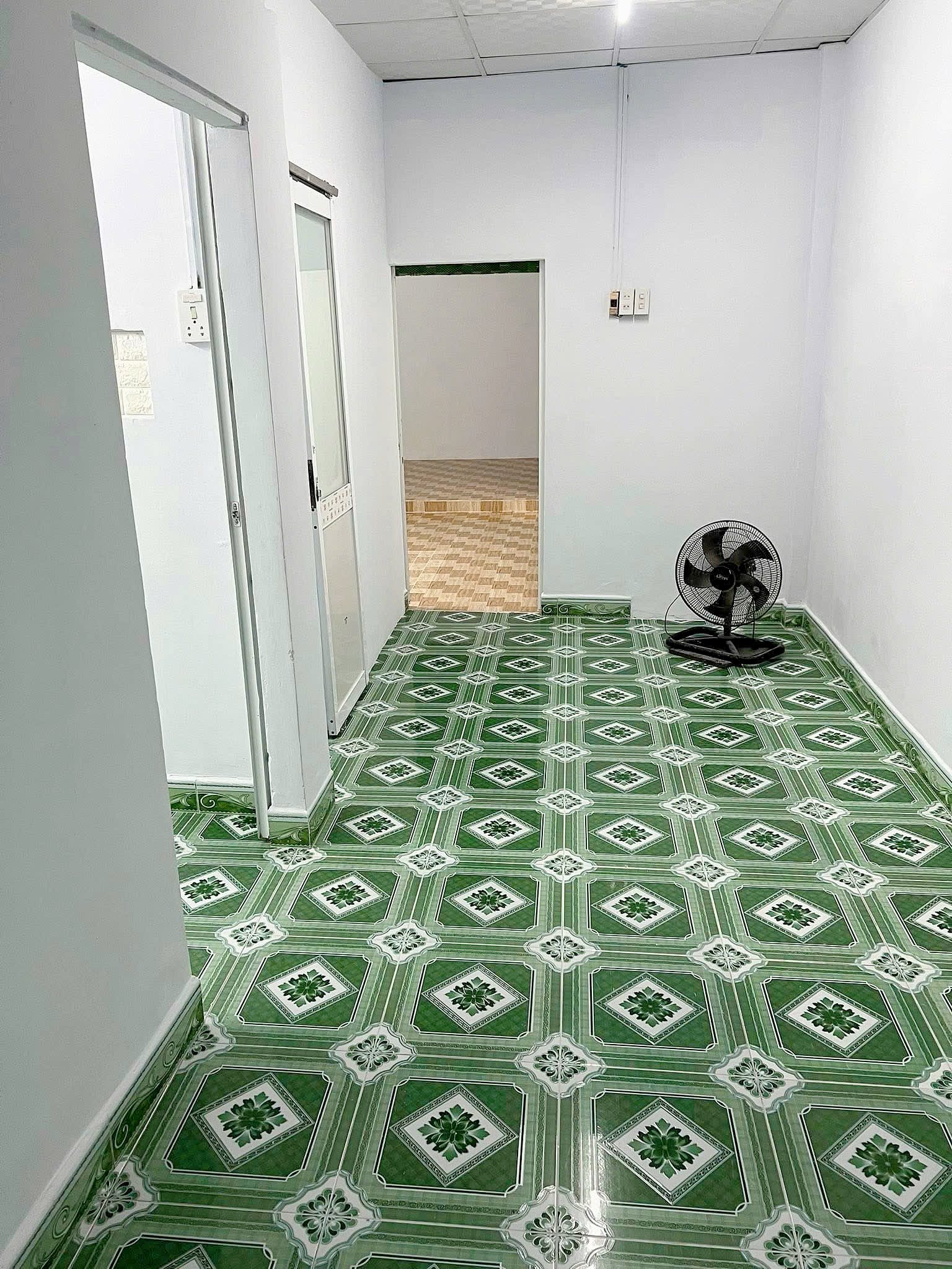 Cho thuê nhà nguyên căn 2pn hẻm Đồng Nai rộng 140m2 giả rẻ 6tr5/tháng - Ảnh 2