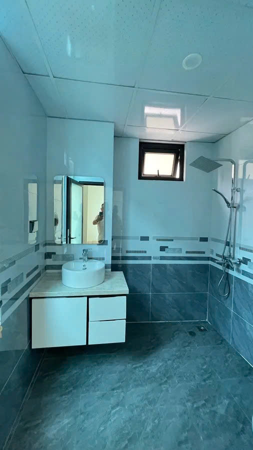 NHÀ MỚI FULL NỘI THẤT Phố Hoa Lâm 31m2 X 5 Tầng mặt tiền 6.9m, 6.5 tỷ Long Biên. - Ảnh 4