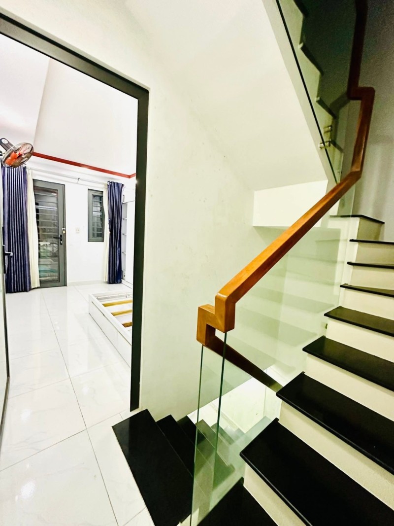 ♥ Mặt Tiền Đỗ Quang, gần Nguyễn Văn Linh, 53m2, ngang 4.8m, 2.5 tầng, nhỉnh 7 tỷ - Ảnh 3