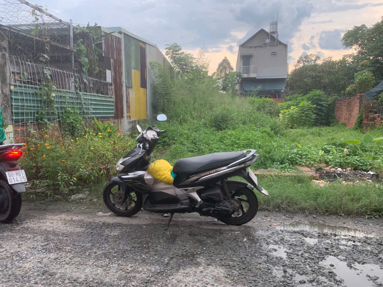 Bán đất SR, TC, 166m2, đường nhựa 6m thông, gần cây xăng 26 chỉ 3,2 tỷ - Ảnh 1