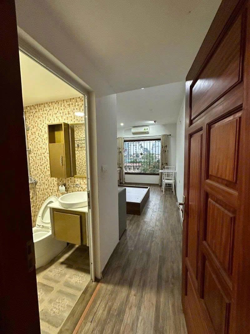 Bán nhà phố Khâm Thiên - Đống Đa, 23m2*5 tầng, lô góc - gần phố - CHỈ 5,9 TỶ - Ảnh 1