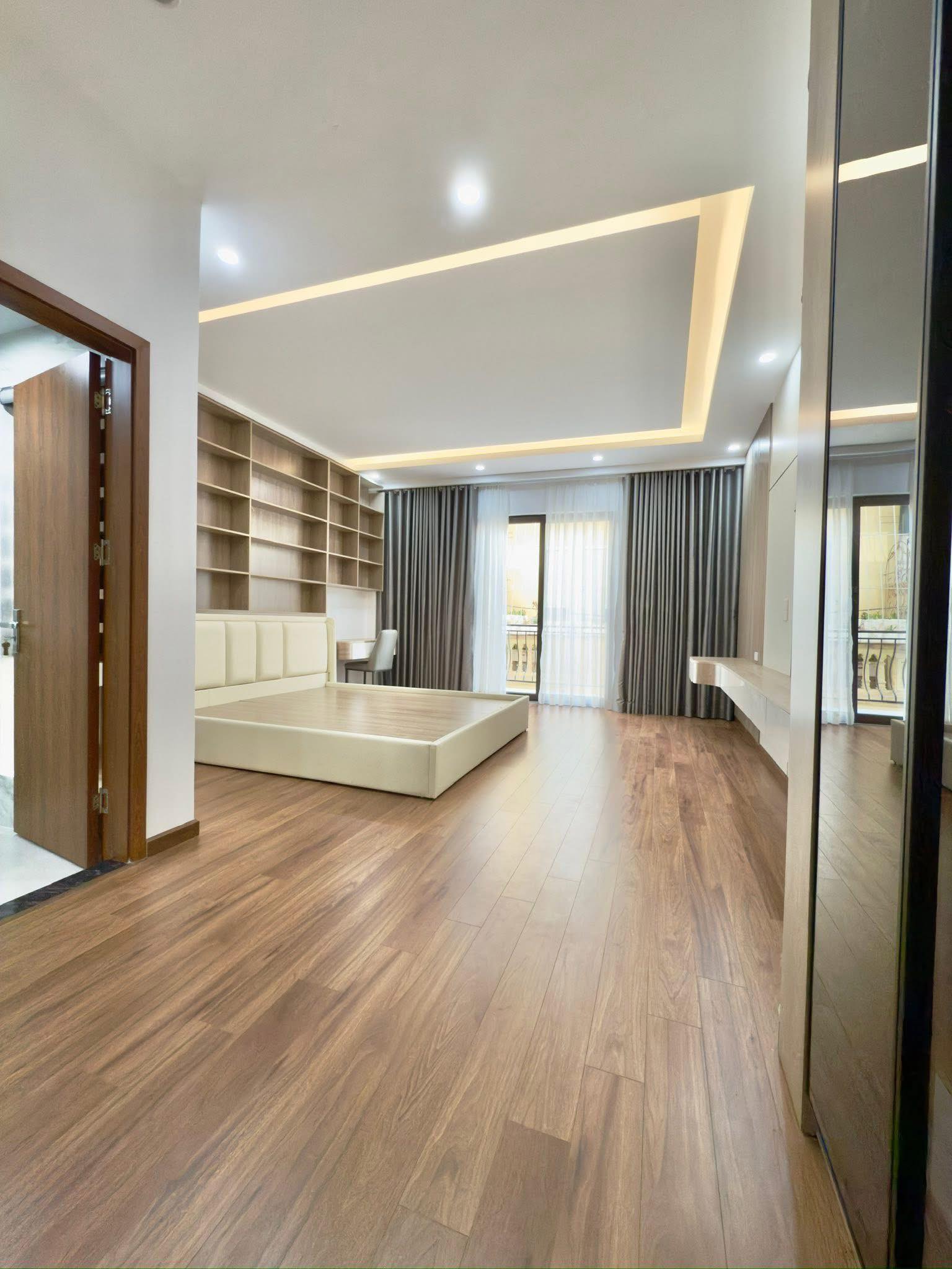 Bán Gấp Nhà Ngõ 71 Phố Hồng Tiến, Bồ Đề, 51m2, MT5m, 6 Tầng, Thang Máy, Full nội thất - Ảnh 5