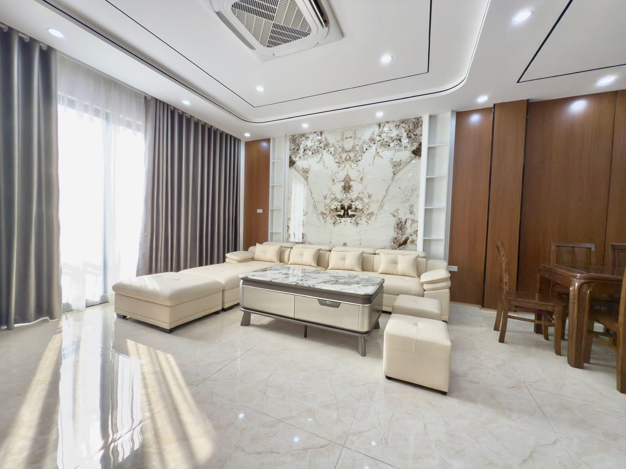 Bán Gấp Nhà Ngõ 71 Phố Hồng Tiến, Bồ Đề, 51m2, MT5m, 6 Tầng, Thang Máy, Full nội thất - Ảnh chính