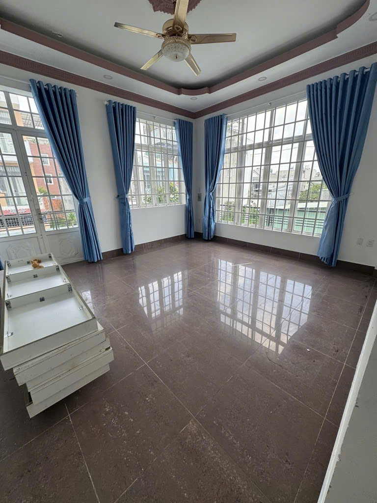 BÁN NHÀ Phạm Văn Đồng , TT THỦ ĐỨC. TP HCM 200m² 12 tỷ lẻ .Giá như nhà cấp 4 . 2 tầng. Chỉ hơn - Ảnh chính
