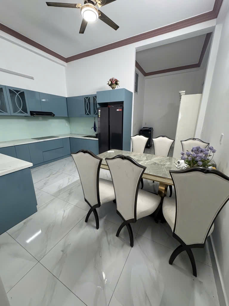 BÁN NHÀ Phạm Văn Đồng , TT THỦ ĐỨC. TP HCM 200m² 12 tỷ lẻ .Giá như nhà cấp 4 . 2 tầng. Chỉ hơn - Ảnh 3