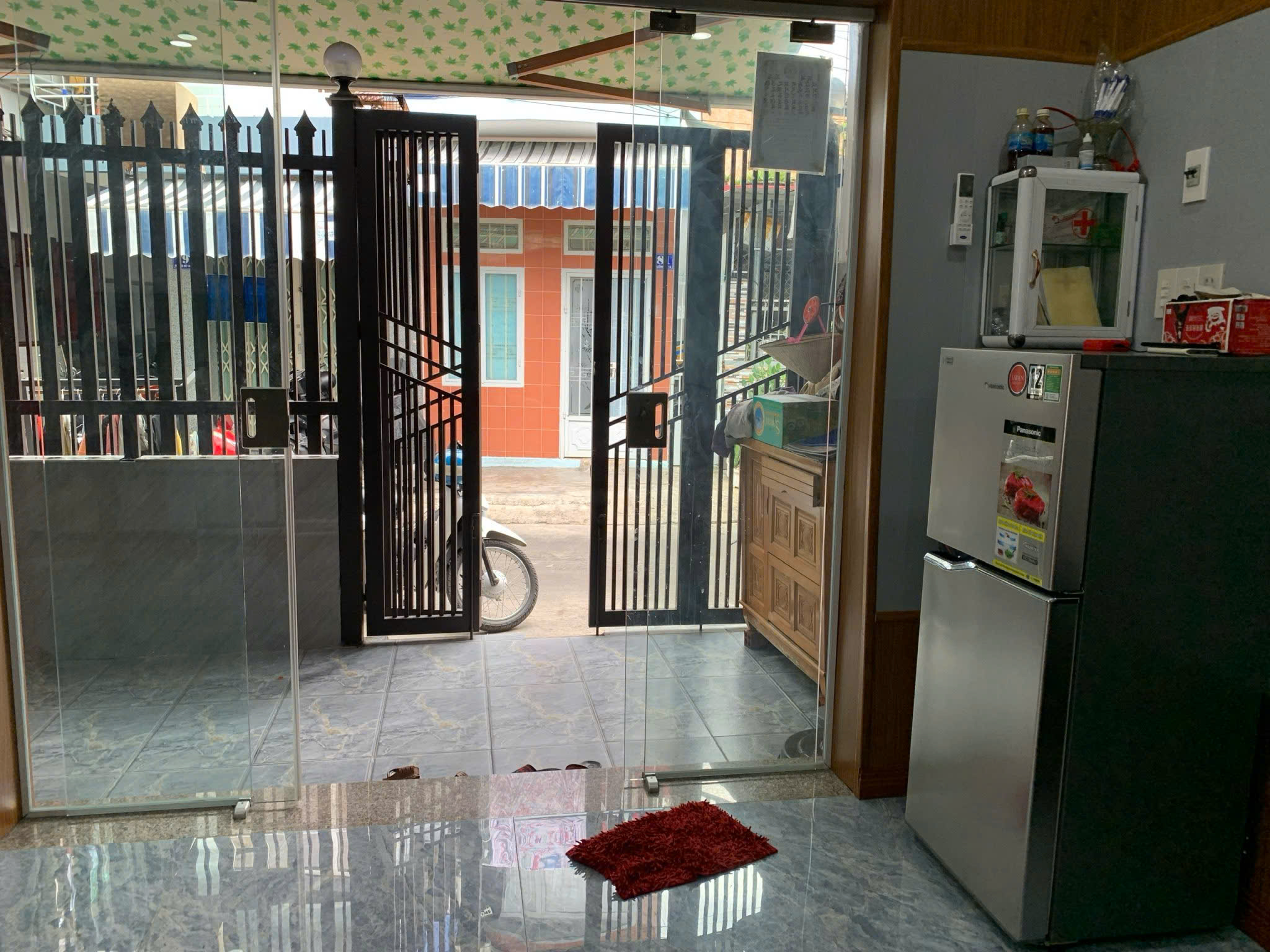 Bán Nhà Căn Góc Phước Tân - Cách đường LHP 30m gần Mã Vòng -DT: 42m2Giá bán : 2,050tỷ LH E Thanh - Ảnh 1