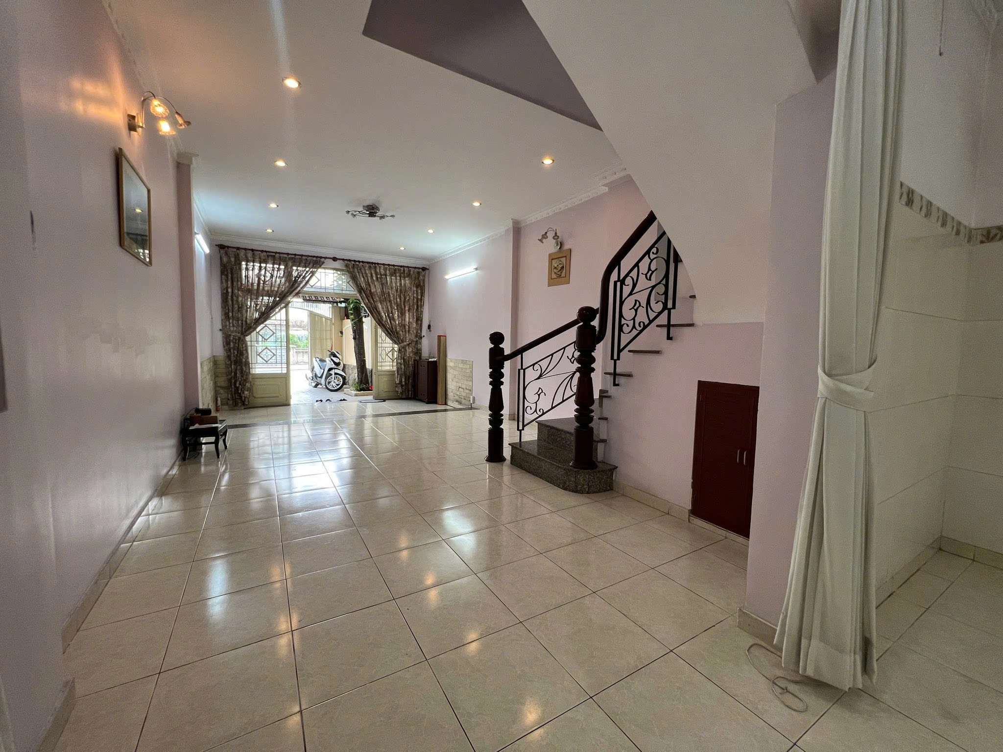 Chính Chủ Bán Mặt Tiền Nguyễn Văn Đậu, P.11, Q. Bình Thạnh: DT 4.1x20m, Giá Chỉ 18 Tỷ. Liên Hệ: - Ảnh chính