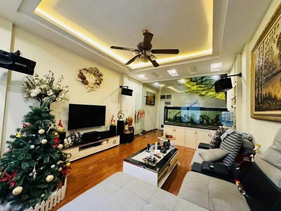 NHÀ VỊ TRÍ ĐẸP- GIÁ TỐT CẦN BÁN NHANH Nhà Đường Trường Chinh, Thanh Xuân, Hà Nội - Ảnh chính