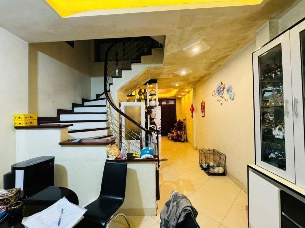 NHÀ VỊ TRÍ ĐẸP- GIÁ TỐT CẦN BÁN NHANH Nhà Đường Trường Chinh, Thanh Xuân, Hà Nội - Ảnh 1