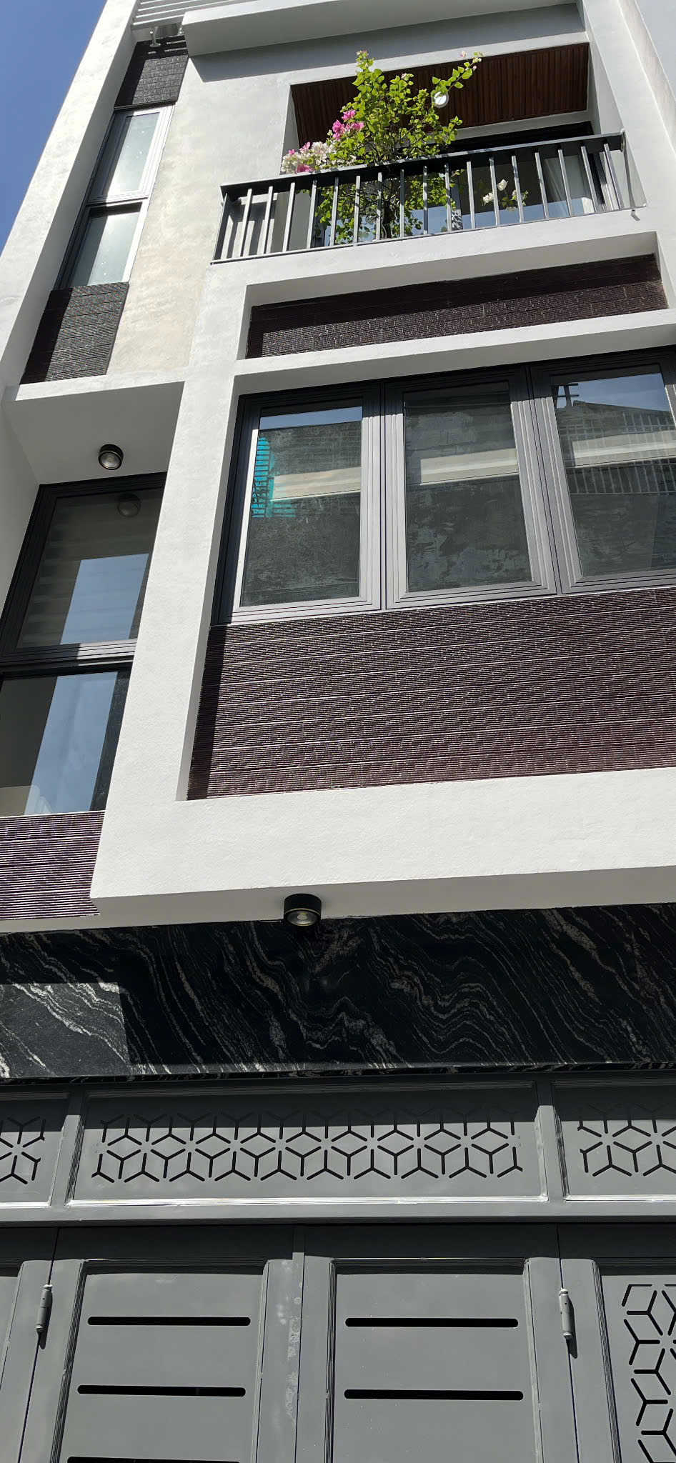 BÁN NHÀ  5 TẦNG THANG MÁY  53M²  GIÁ  12,5 TỶ Bồ Đề,Long Biên, Hà Nội - Ảnh 1