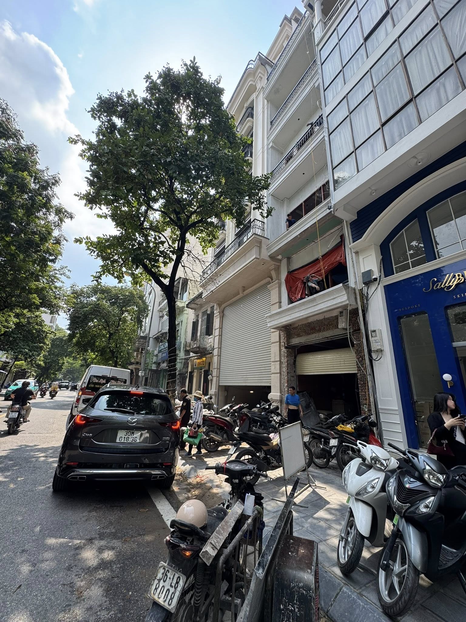 MẶT PHỐ HÒA MÃ TRUNG TÂM HAI BÀ TRƯNG – VỈA HÈ RỘNG – THANG MÁY – DÒNG TIỀN ỔN ĐỊNH - Ảnh 1
