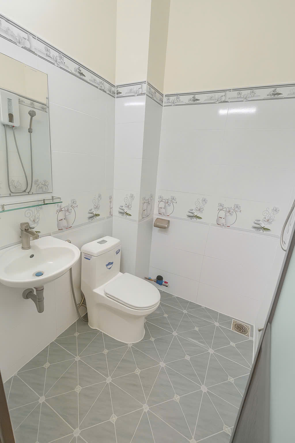 Cho thuê căn hộ full nội thất vị trí đẹp ngay Lý Chính Thắng Q3 - Ảnh 5