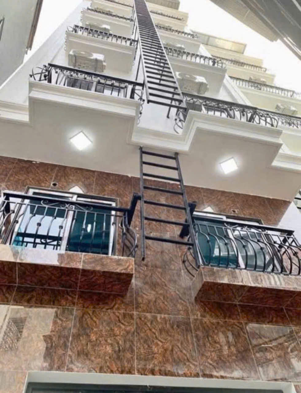 Bán nhà Mễ Trì Hạ 50 x 6 tầng thang máy 9 phòng cho thuê 12 tỷ 6 - Ảnh chính