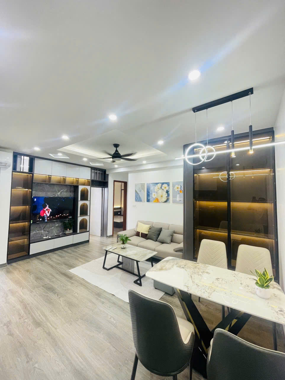 Bán căn hộ chung cư 3 ngủ, 67m2 tại Rice City Linh Đàm,sổ đỏ full nội thất giá chỉ 4.85 tỷ - Ảnh 1