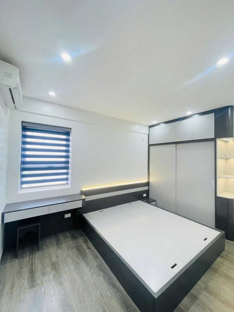 Bán căn hộ chung cư 3 ngủ, 67m2 tại Rice City Linh Đàm,sổ đỏ full nội thất giá chỉ 4.85 tỷ - Ảnh 3