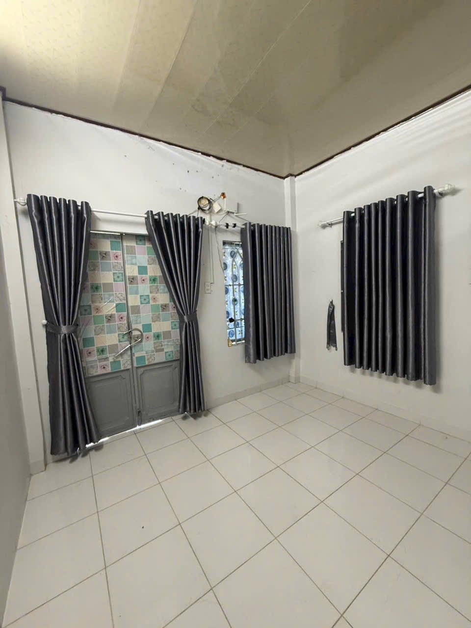 BÁN NHÀ CĂN GÓC 2 TẦNG, HẺM PHƯỚC HẢI 1 TỶ 690 TRIỆU - Ảnh 2