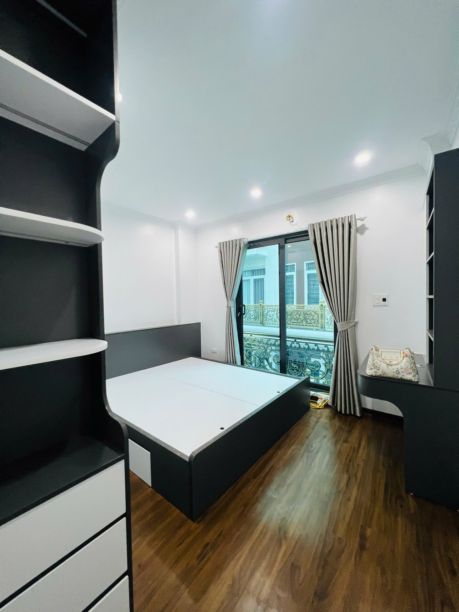NHÀ CHÍNH CHỦ - GIÁ TỐT - Vị Trí Đẹp Tại Cổ Nhuế 2, Bắc Từ Liêm, TPHN - Ảnh 3