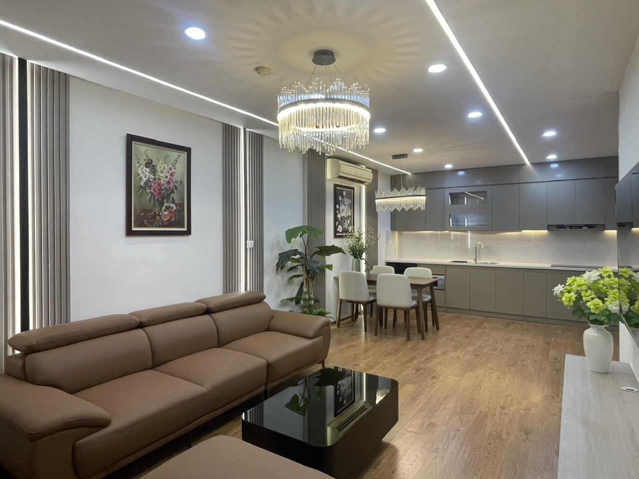 Bán chung cư Mỹ Đình CT1B-  61m2-2PN- chỉ 5 tỷ - Ảnh chính