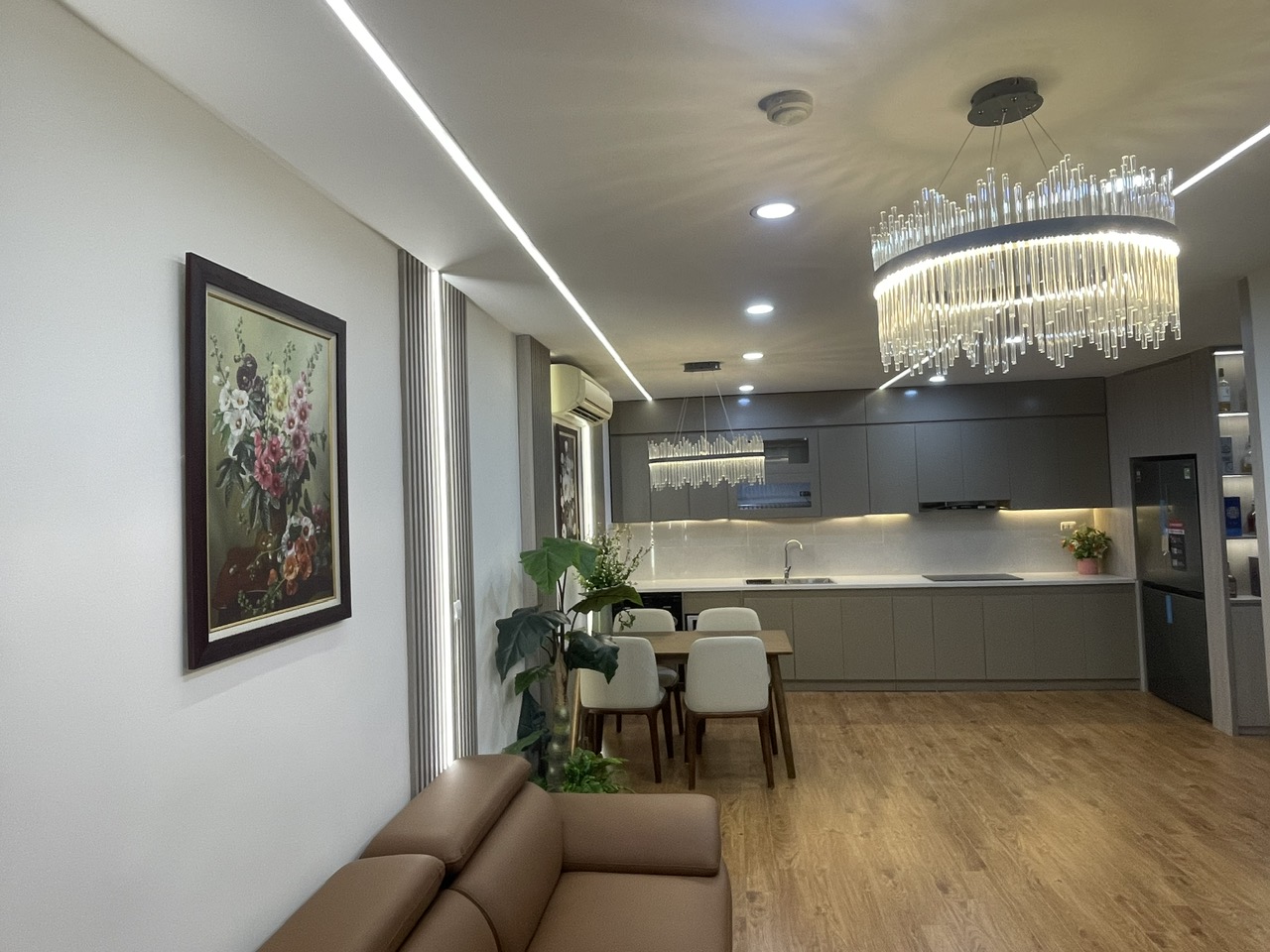 Bán chung cư Mỹ Đình CT1B-  61m2-2PN- chỉ 5 tỷ - Ảnh 1