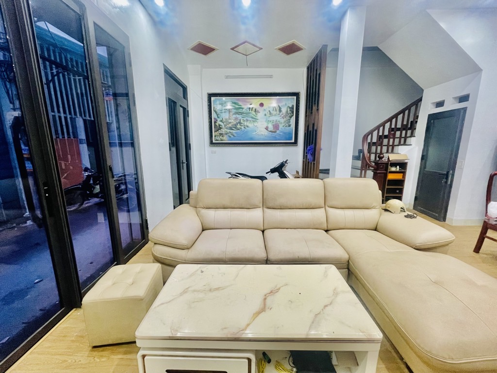 Bán nhà Tựu Liệt, Thanh Trì, Ô tô, gần phố, 42m2, 6.9  tỷ (CTL) - Ảnh 1