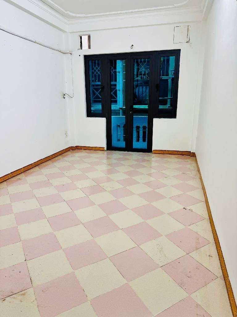 NGÕ 68 CẦU GIẤY-PHÂN LÔ-GẦN Ô TÔ-2 THOÁNG-DT 32M-8 TỶ 500 - Ảnh 1