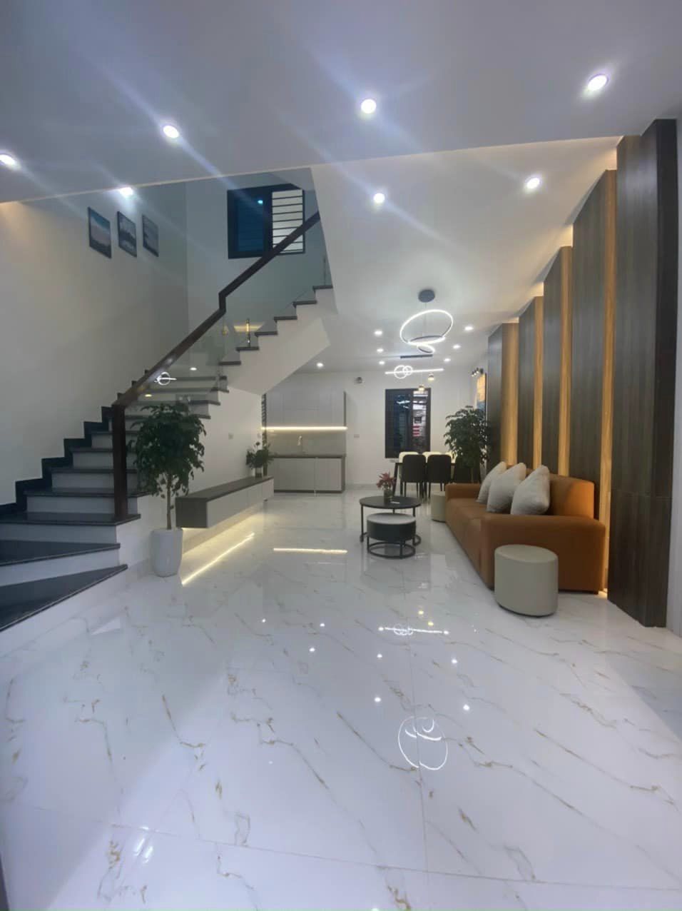Bán nhà ngõ phố Nguyễn Thị Duệ, ph Lê Thanh Nghị, TP HP mới, 50m2, 3 tầng, mt 5.29m, 2.59 tỷ - Ảnh chính
