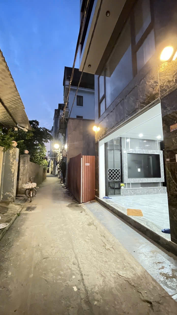 Bán Nhà Đàm Quang Trung 40m² × 6T × MT 4.8m – 9.2 Tỷ – Long Biên – Thang Máy<br>🌟 LÔ GÓC – NGÕ THÔNG - Ảnh chính
