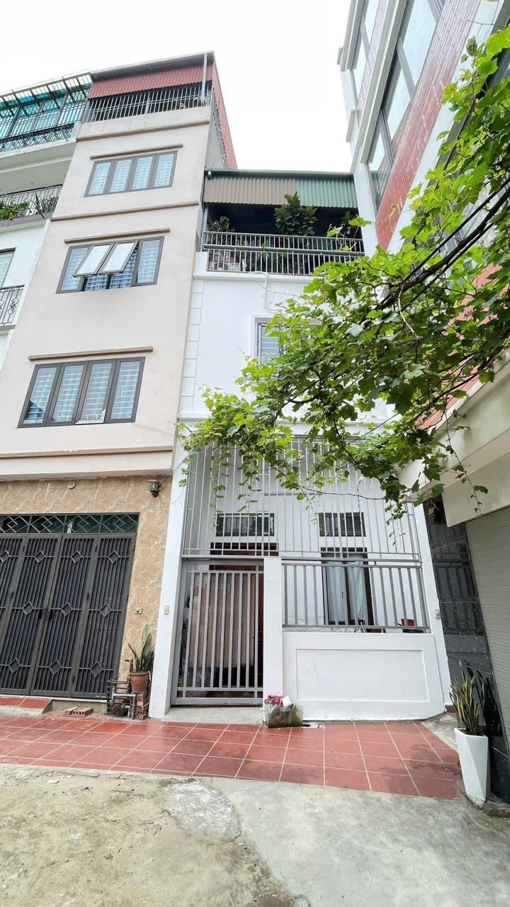 Bán Nhà Gia Quất 32m² × 3.5T × MT 4.2m – 5.3 Tỷ – Long Biên<br>🏡 RẺ NHẤT GIA QUẤT – NGÕ RỘNG – FULL - Ảnh 2