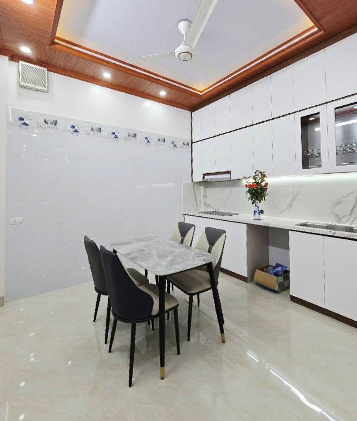 Bán nhà Kim Giang, Thanh Xuân, ô tô dừng đỗ, gần phố, 42m2, 9.1 tỷ(CTL) - Ảnh 1