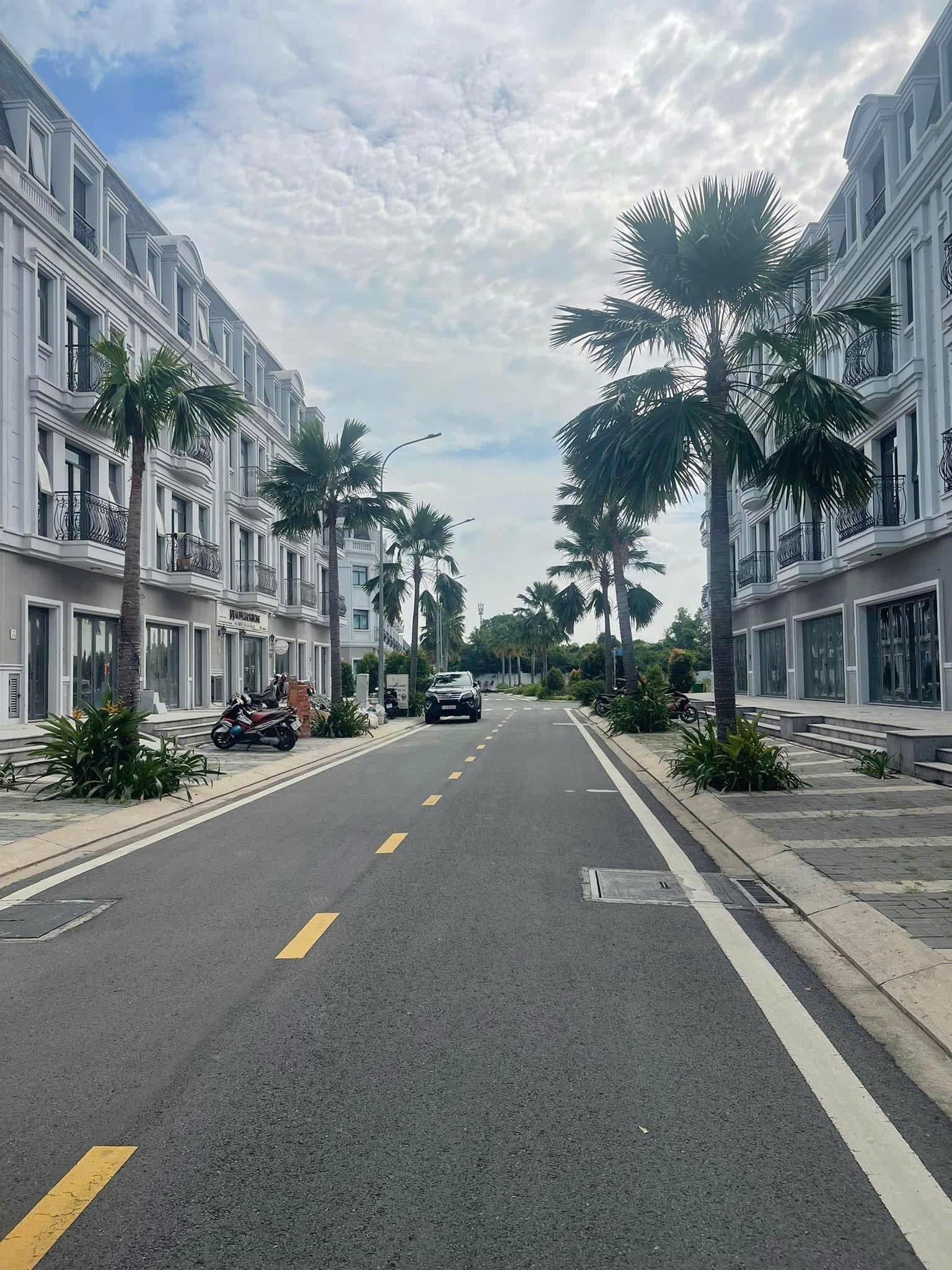 BÁN SUẤT BIỆT THỰ VƯỜN GÓC DIỆN TÍCH HƠN 300m2 TẠI HỒNG HẠC CITY - Ảnh chính