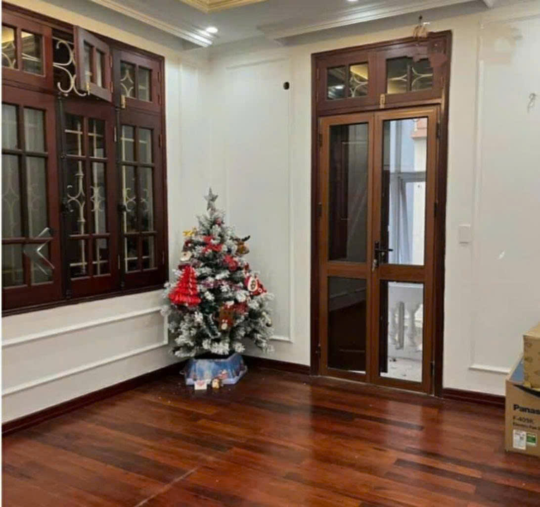 Bán Biệt thự Bùi Xuân Phái, lô góc, 200m2, khu Vip quan chức ở, giá 72 tỷ - Ảnh 1