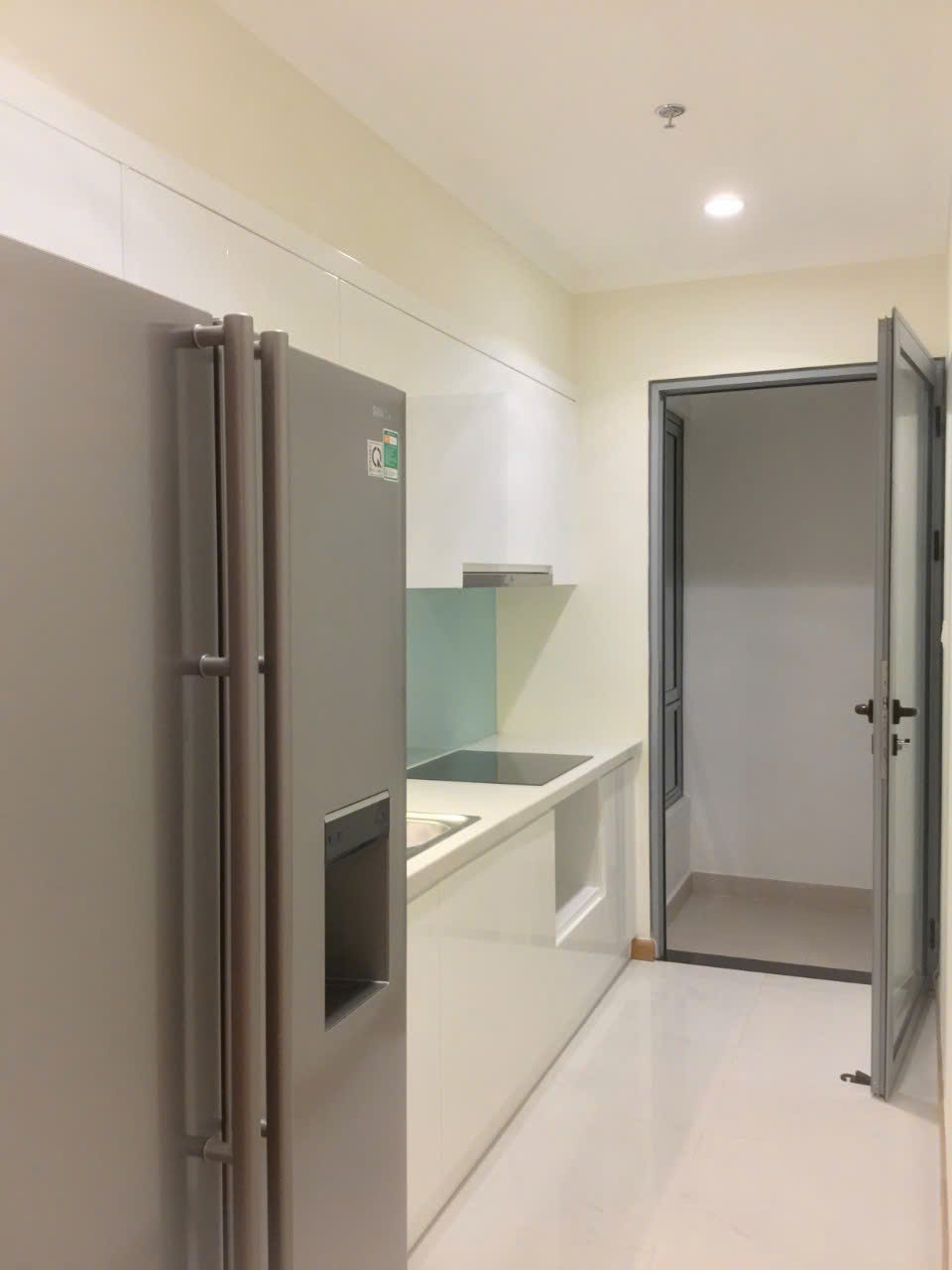 Cho thuê căn 2 ngủ Chung cư Vinhomes Nguyễn Chí Thanh, Đống Đa, Hà Nội - Ảnh 3