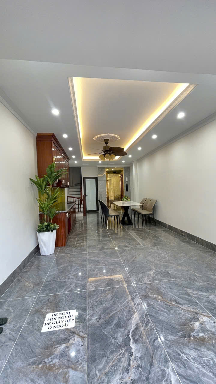 Bán Nhà Nguyễn Văn Linh 40m² × 6T × MT 3.8m – 9 Tỷ – Long Biên – Ô Tô – Thang Máy<br>🚗 GẦN Ô TÔ - Ảnh 1